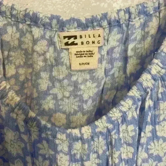 Billabong Keep Dreaming Square neck floral top size small - Picture 4 of 5